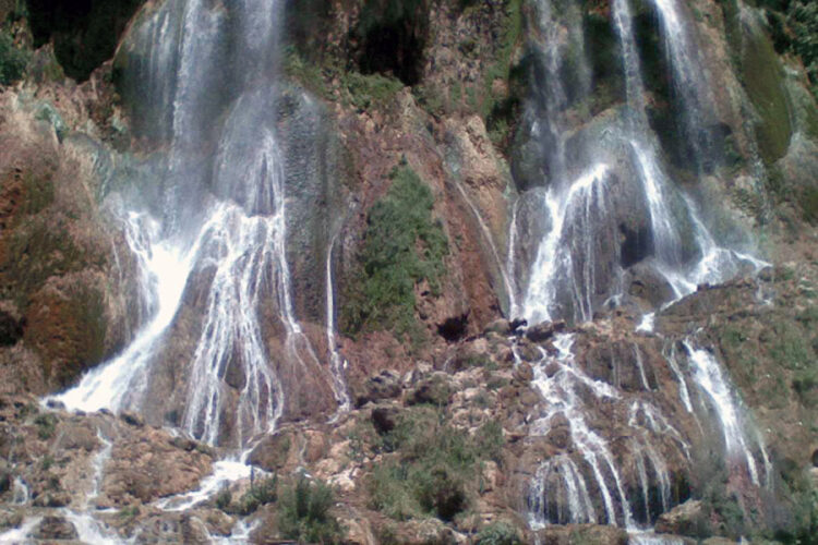 آبشار ایج رامسر از جاهای دیدنی رامسر