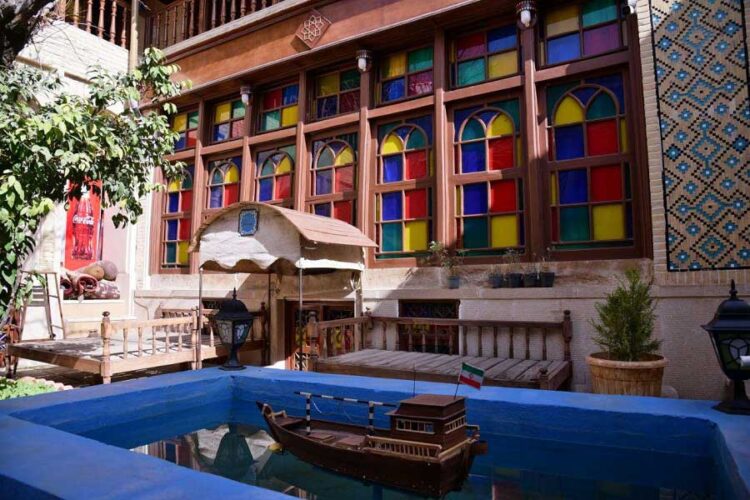 هتل سنتی فروغ شیراز