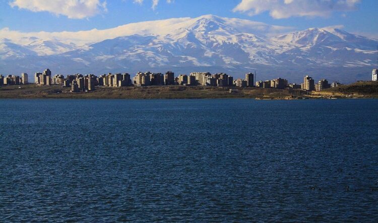 دریاچه شورابیل در اردبیل