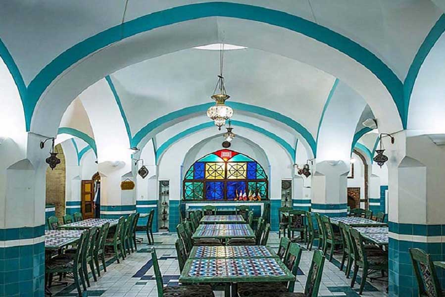 رستوران سنتی حمامِ خان معروف یزد