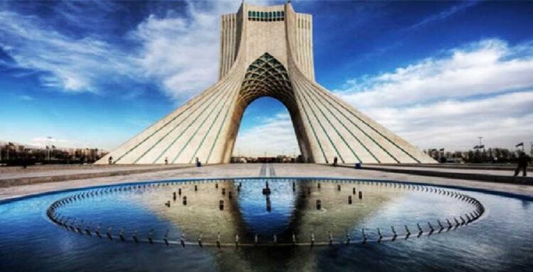 تصویر برج آزادی تهران